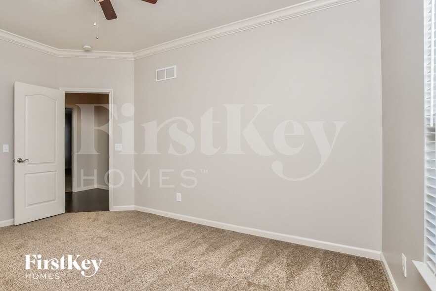 Building Photo - 3 Lost Canyon Ct