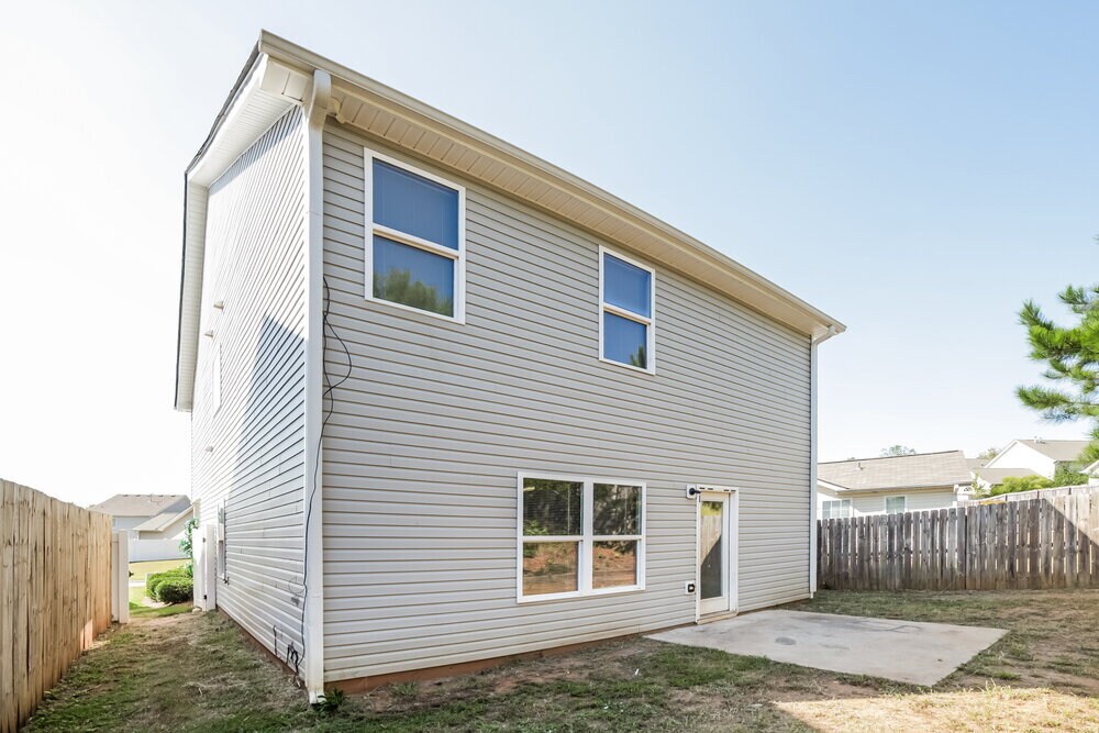 Building Photo - 498 Highland Falls Dr