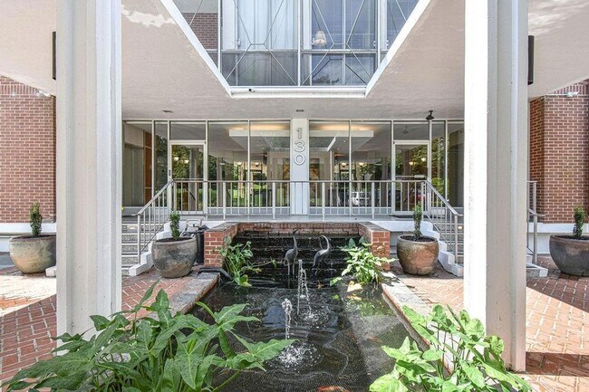 Building Photo - 130 26th St NW