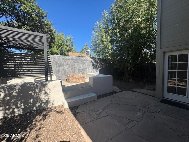Building Photo - 4170 E Spring Meadows Cir