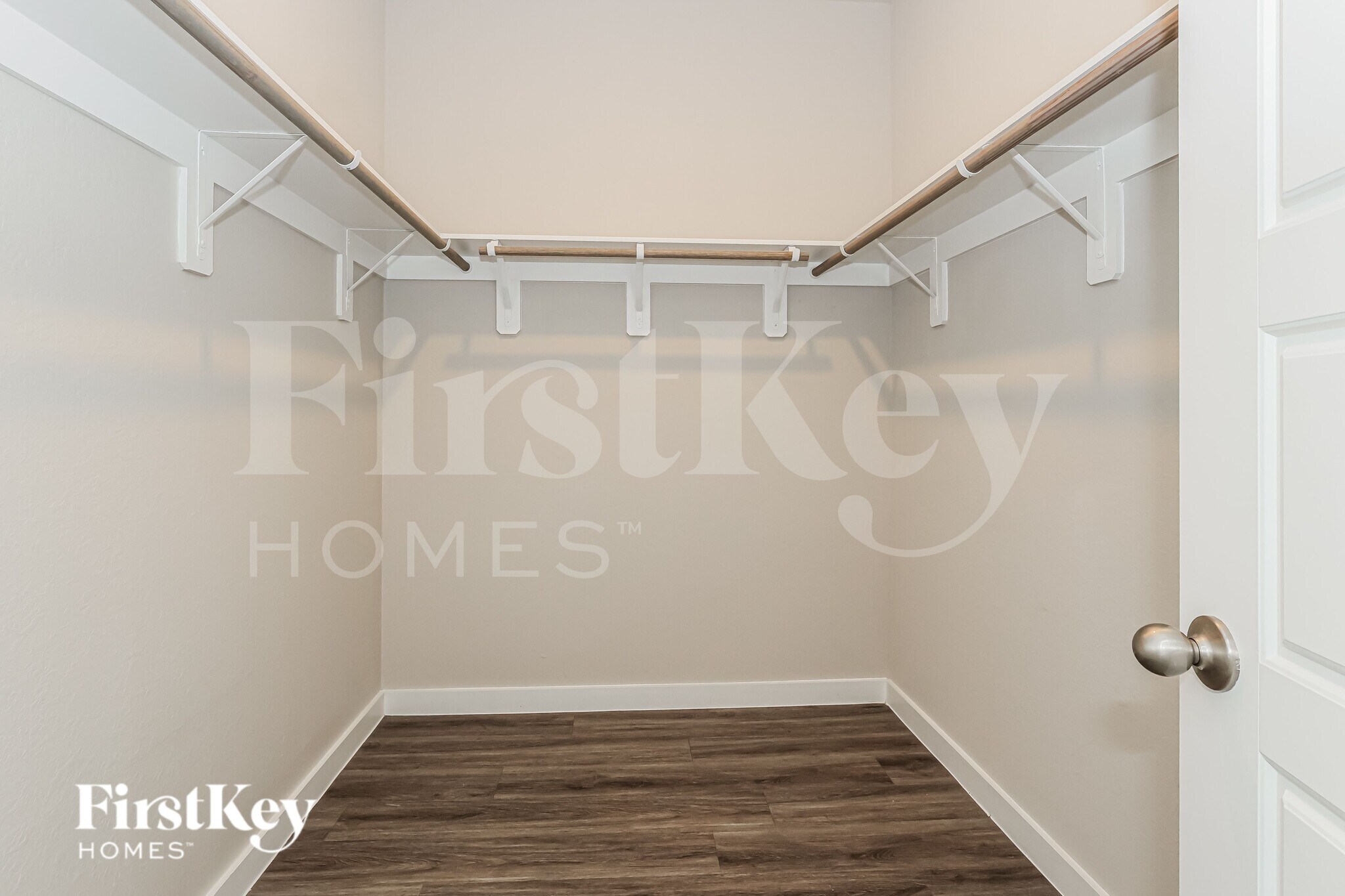 Building Photo - 18322 W Centro Cir