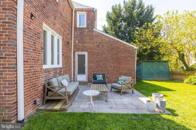 Building Photo - 4500 Eastway Ct