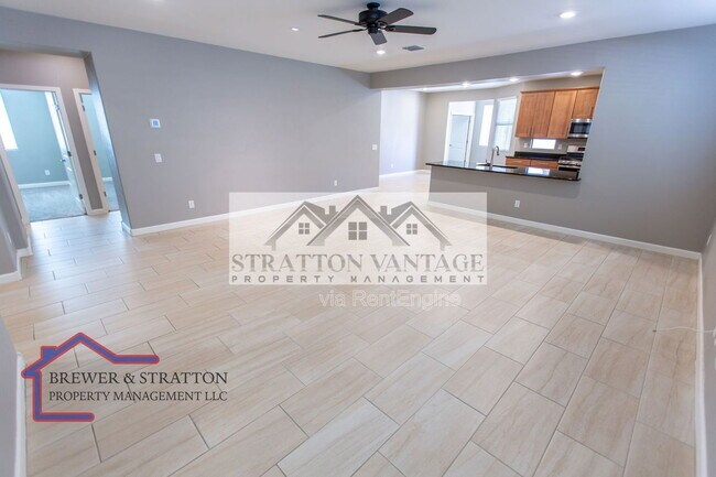 Building Photo - 4118 E Hoot Owl Trail