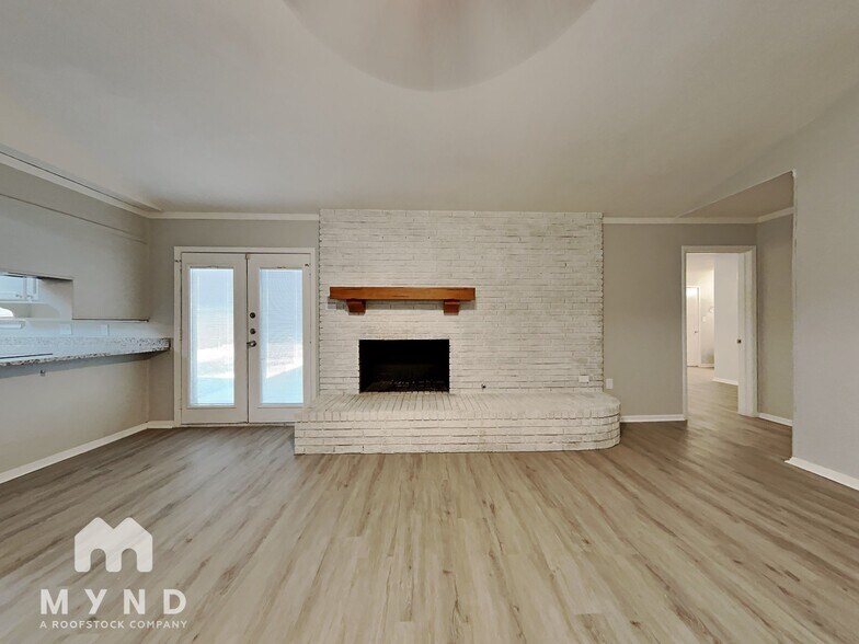 Building Photo - 1308 Lyric Dr