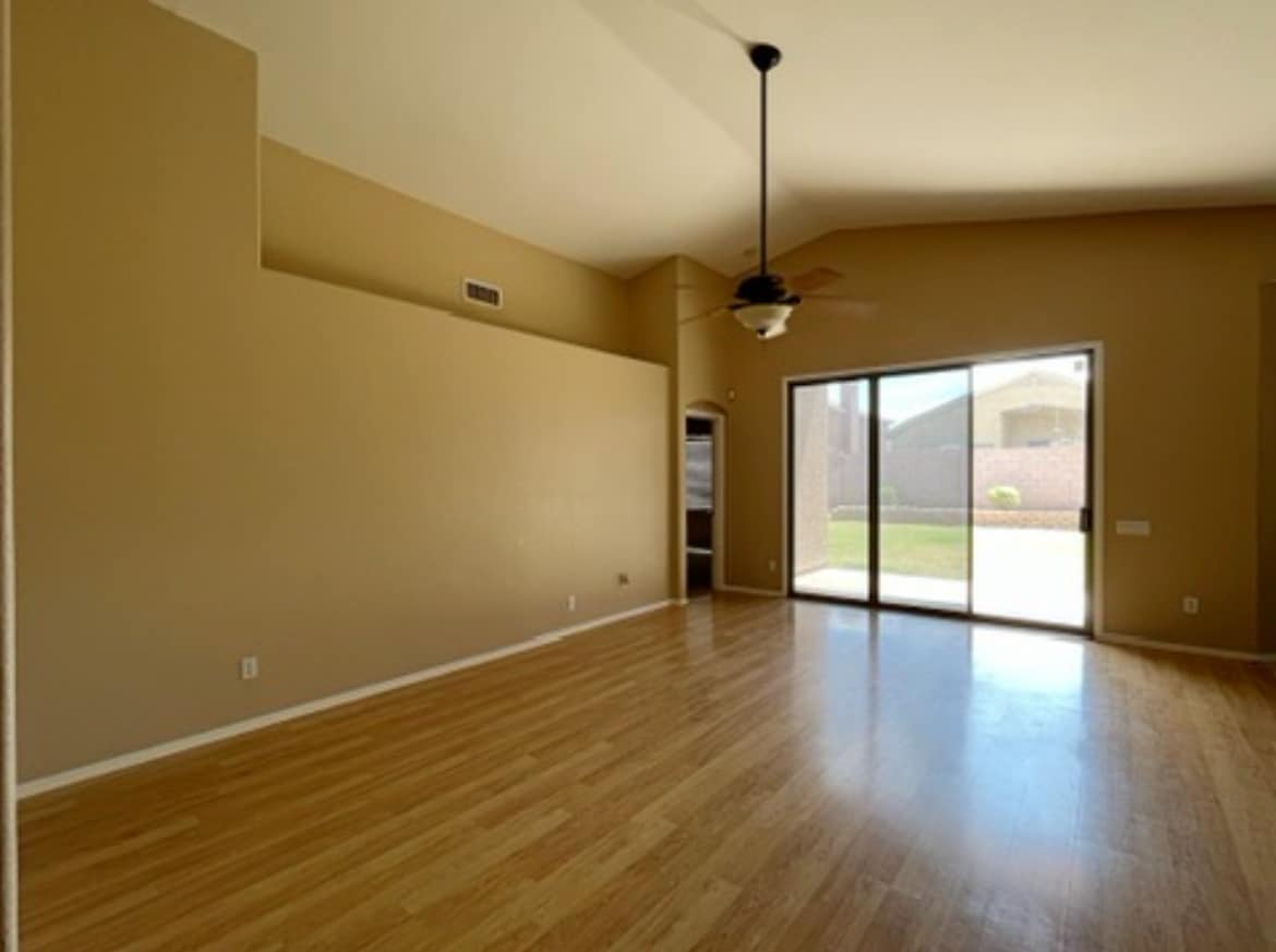 Building Photo - 334 N Brighton Ln
