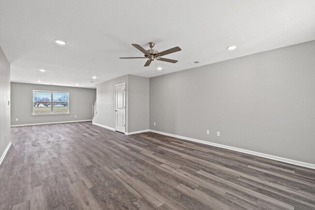 Building Photo - 8005 Driftwood Lp