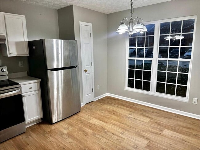 Building Photo - 3164 Kingswood Glen