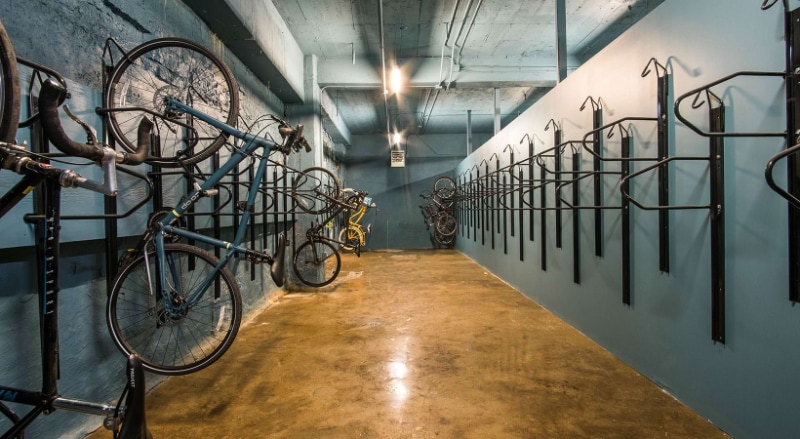 Building Photo - 25 E Adams St