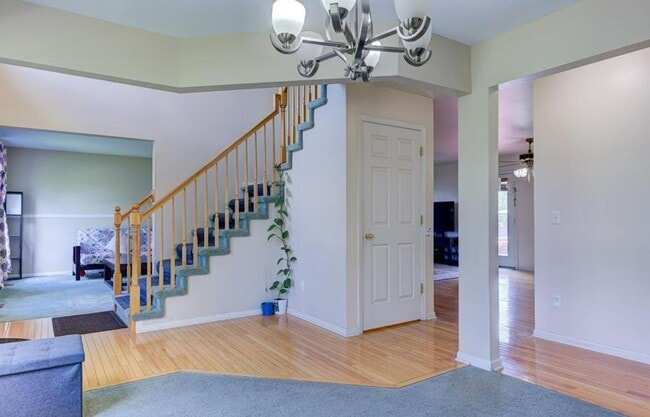 Building Photo - 44741 Cherry Hill Rd