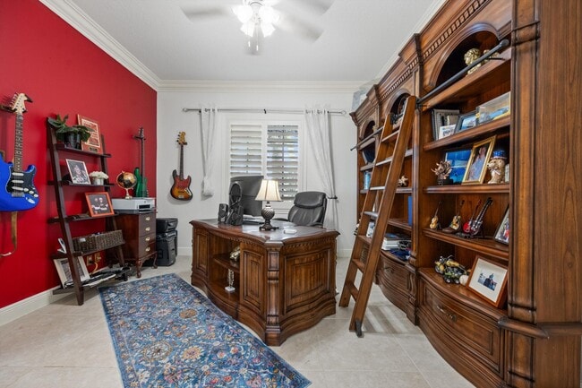 Building Photo - 10771 Versailles Blvd