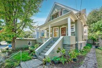 Building Photo - Phenomenal QA Home!