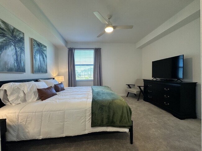 Building Photo - "Spacious 3-Bed with 2 Baths Condo in Prime Venice Location"