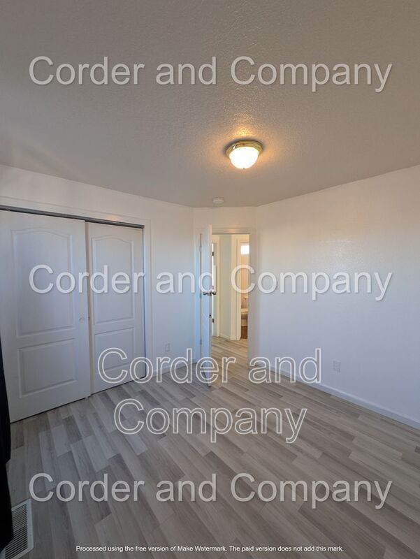 Building Photo - 8000 Vista Estrella Ln SW