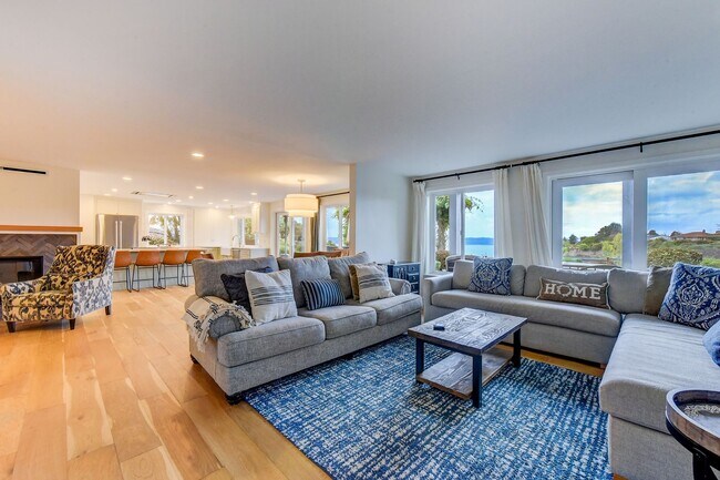 Building Photo - Space to Live, Host, and Breathe, All With a View of the Sound