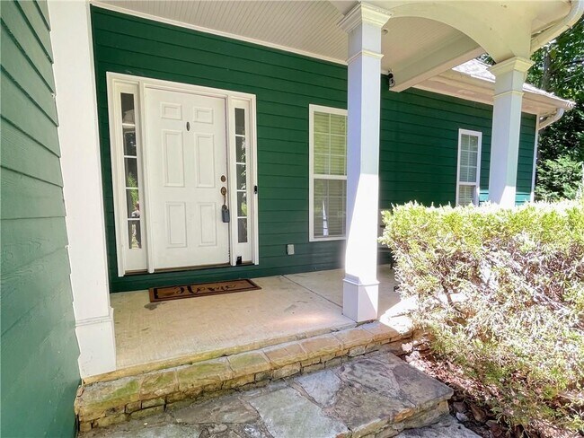 Building Photo - 3398 Banks Mountain Dr
