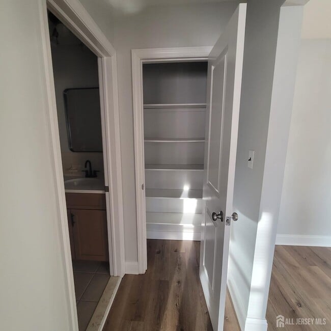 Building Photo - 1617 Raspberry Ct