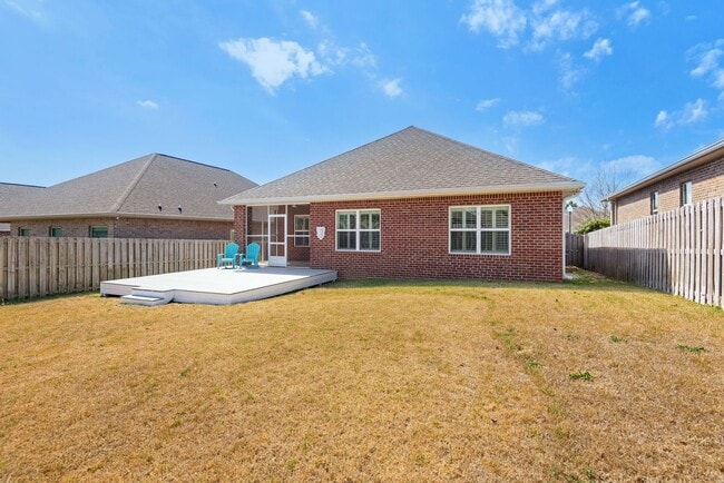Building Photo - Beautiful home in Ashley Plantation!