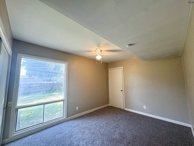 Building Photo - 4409 McCrory Ave
