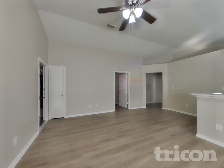 Building Photo - 3134 Boynton Dr