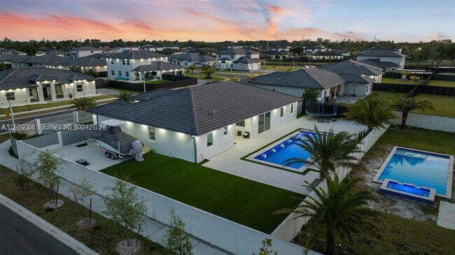 Building Photo - 13305 SW 190th Terrace