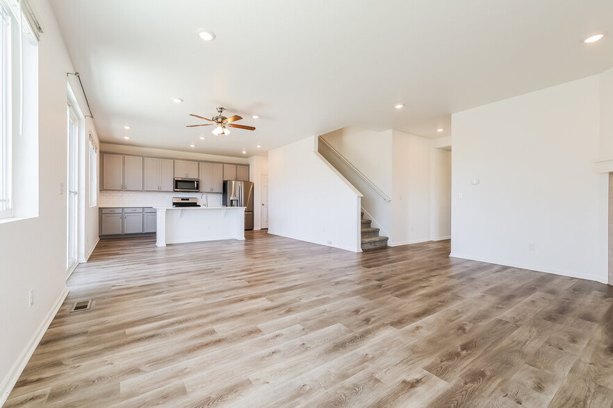 Building Photo - 9259 Rifle St