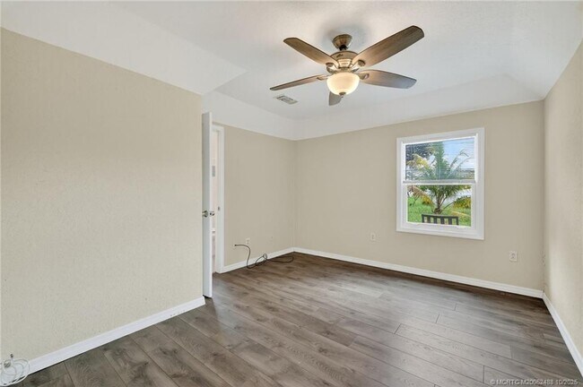 Building Photo - 3171 SW Crumpacker St