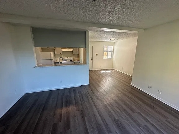 Building Photo - 1330 Eureka St