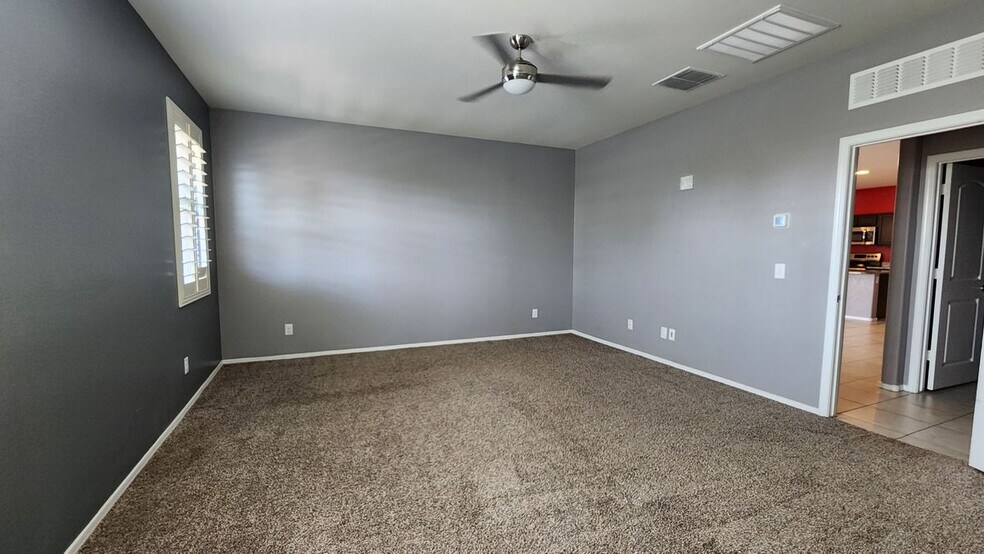 Building Photo - 42037 W Quinto Dr