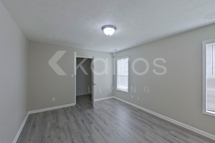 Building Photo - 150 Chapel Hill Dr