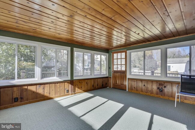 Building Photo - 6403 Tone Dr