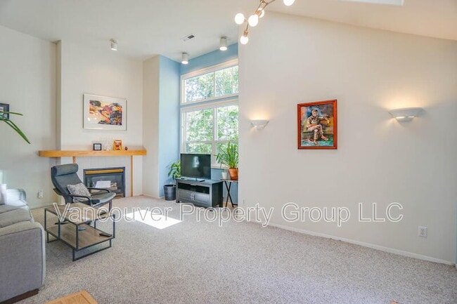 Building Photo - 13210 SE 7th St