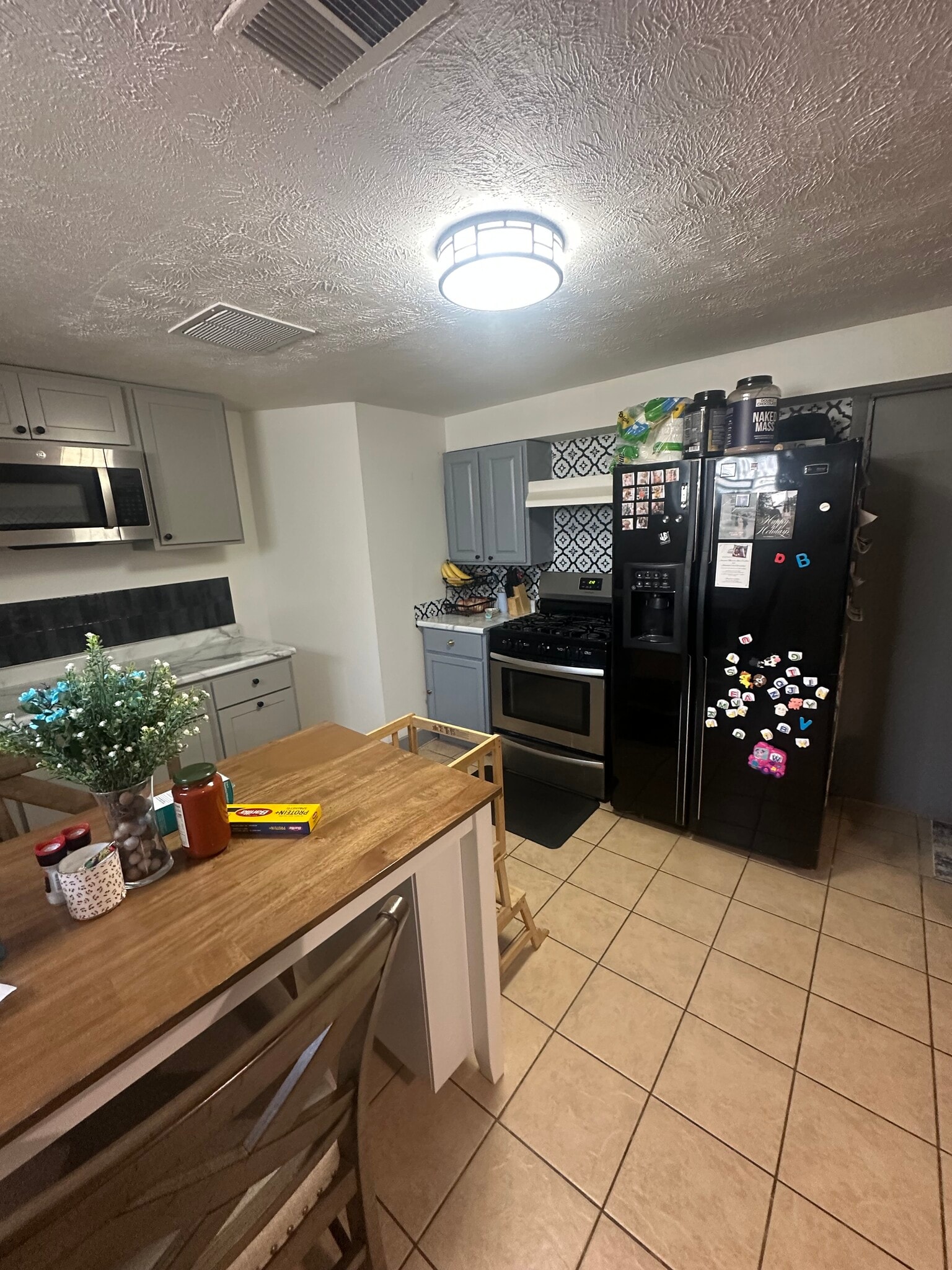 kitchen - 623 S 33rd St
