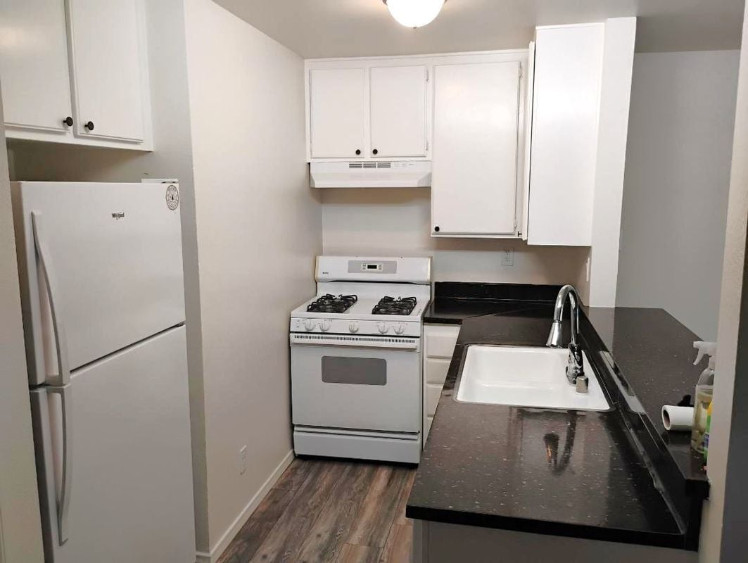 Building Photo - 7120 Carlson Cir