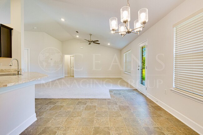 Building Photo - Beautiful 4-Bedroom Home in Palm Coast – B...