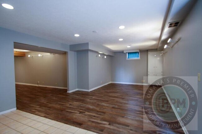 Building Photo - Beautiful and Spacious 3 Bd/3Ba with finished basement