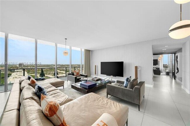 Building Photo - 330 Sunny Isles Blvd