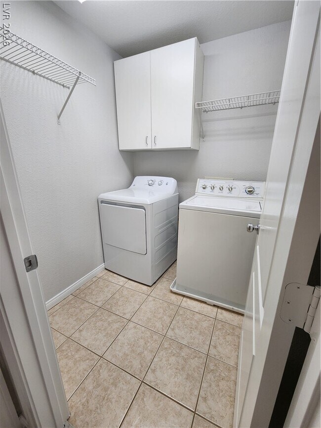 Building Photo - 6733 Druid Hills St