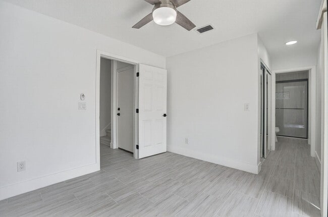 Building Photo - 5230 Woodruff Ln