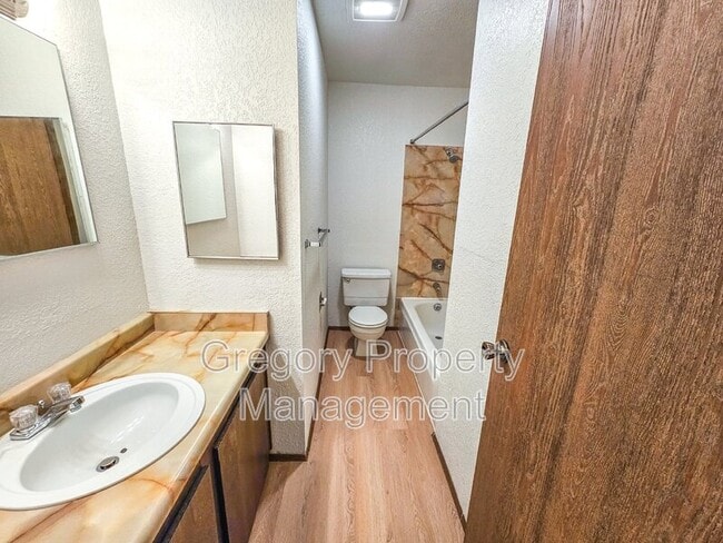 Building Photo - 12621 NE 130th Way