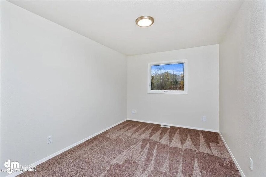 Building Photo - 330 Beulah Cir