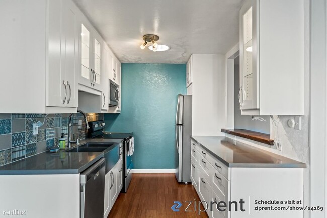 Building Photo - 1 br, 1 bath Condo - 385 Jayne Avenue, Oak...