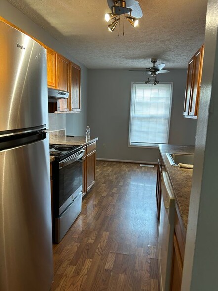 Primary Photo - 2029 N Anvil Ln