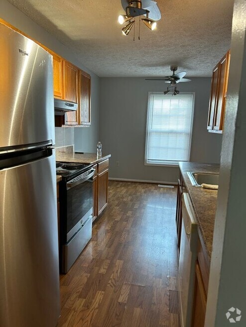 Building Photo - 2029 N Anvil Ln
