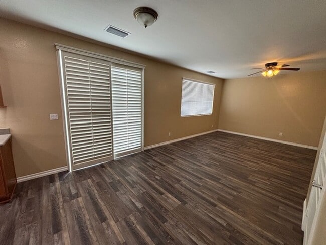 Building Photo - 2684 Jade Tree St