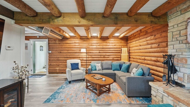 Building Photo - 205 Bravo Rd