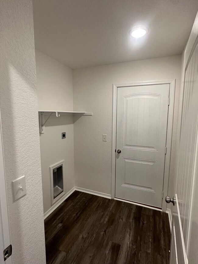 Building Photo - NOW PRE-LEASING — Modern 3-Bedroom, 2-Bath Home in Cabot