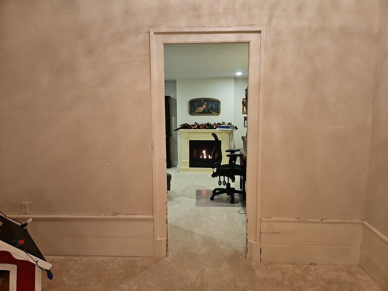 Building Photo - 4 Perrin Rd