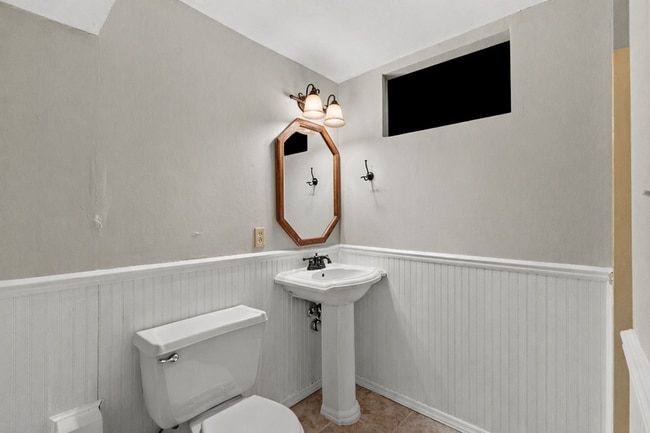 Building Photo - 1708 Sparrow Point Ln