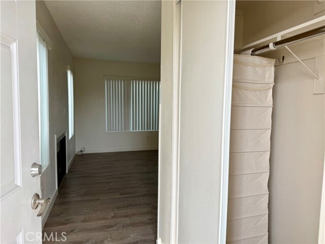 Building Photo - 6082 Fullerton Ave