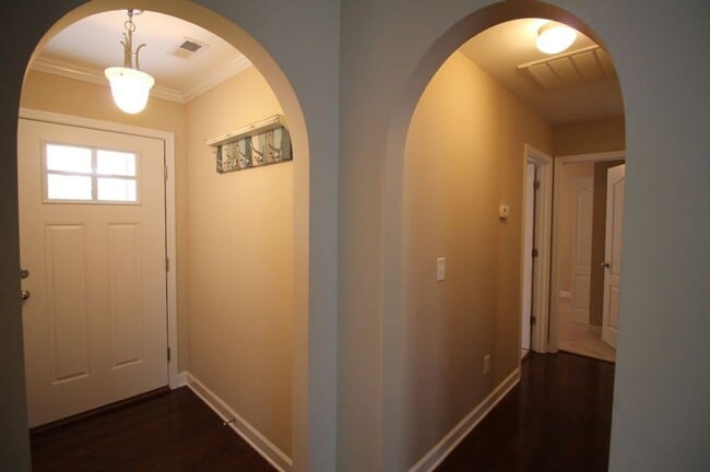 Building Photo - Great Home in Everett's Creek- 3Bed/2Bath with Fenced Yard